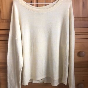 Light Yellow Sweater with Laced accent on Back Sz XL